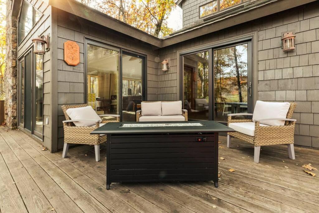7Th Hole Chalet At Wintergreen Resort Hot Tub, Sauna & 3 Fireplaces Exterior foto